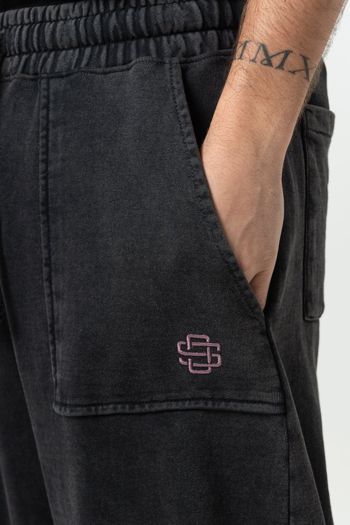 Auto Jogger Washed Black