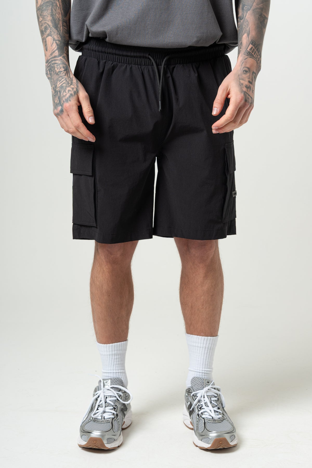 Travelli Cargo Shorts Black
