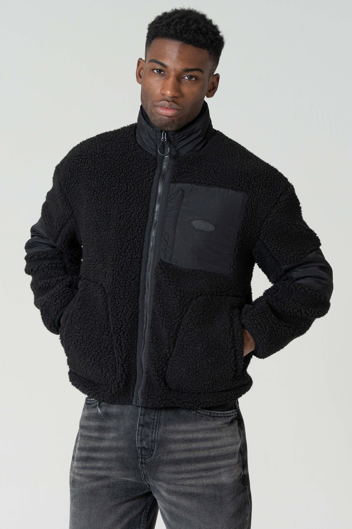 Leonardo Zip Thru Borg Black