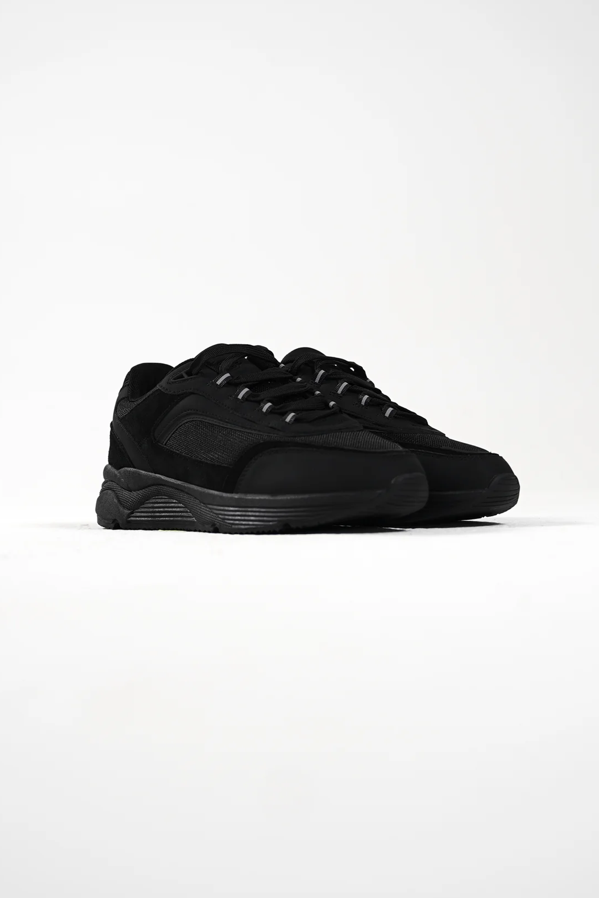 Pescari Trainers Black