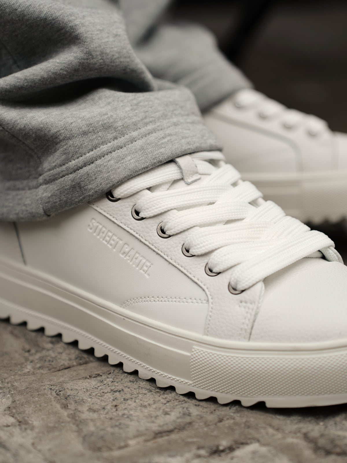 Tonaro Trainers White