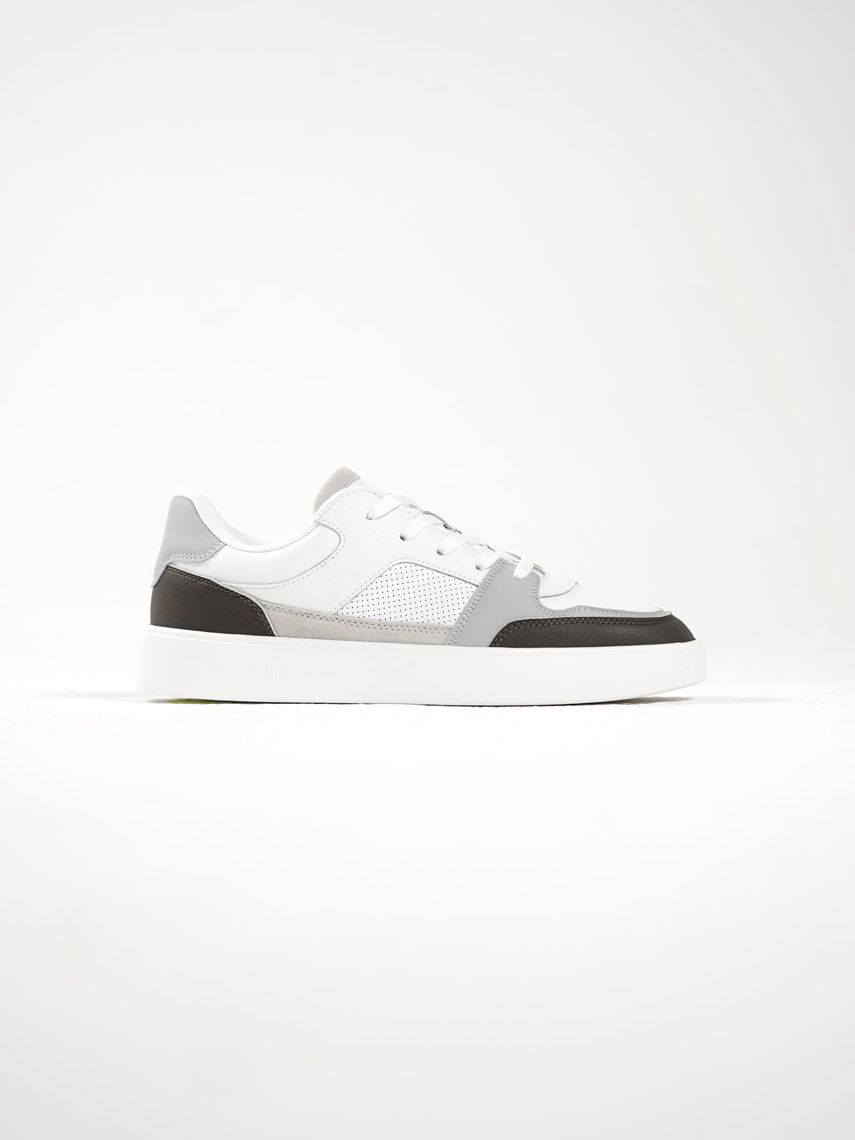 Livenza Trainers White